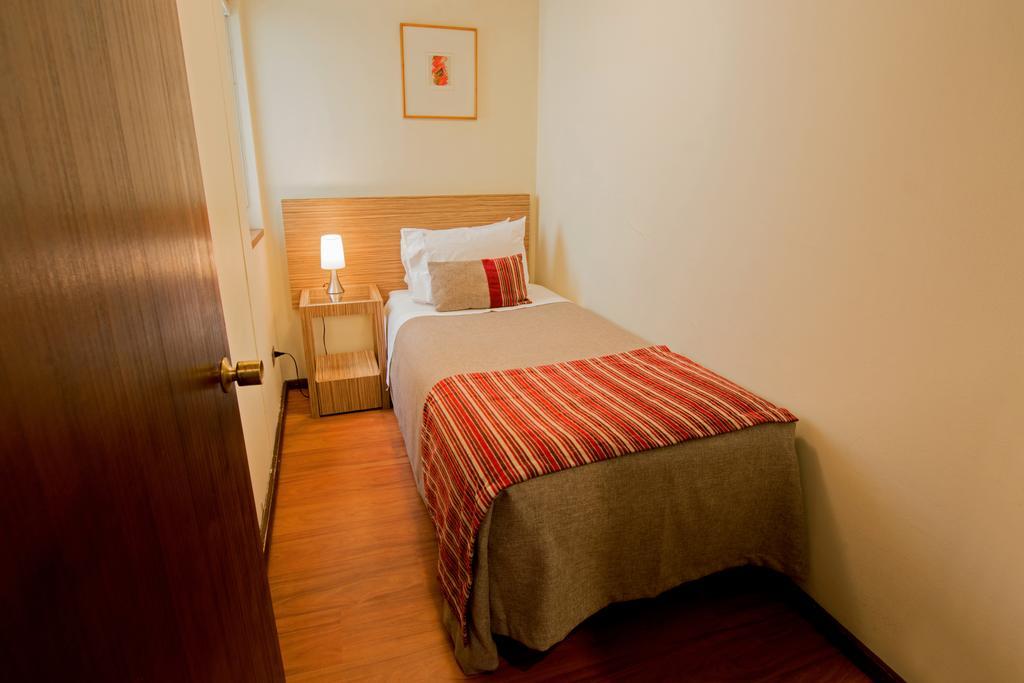 Rq Bosque Tobalaba Hotel Сантяго Екстериор снимка