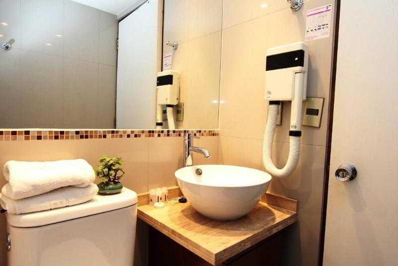 Rq Bosque Tobalaba Hotel Сантяго Екстериор снимка